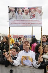 Papież Franciszek - audiencja generalna na placu świętego Piotra