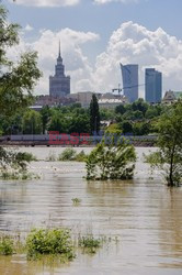 Wisła przekroczyła stan alarmowy w Warszawie