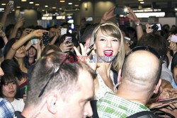 Taylor Swift na lotnisku w Japonii