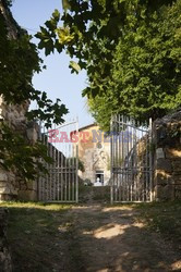 Luksusowe mieszkanie w ruinach chateau w Dordogne - Andreas Von Einsiedel