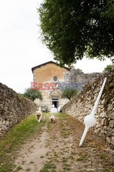 Luksusowe mieszkanie w ruinach chateau w Dordogne - Andreas Von Einsiedel