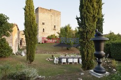 Luksusowe mieszkanie w ruinach chateau w Dordogne - Andreas Von Einsiedel