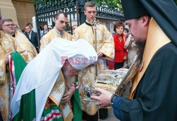 Relikwie Świętego Krzyża i Świętej Marii Magdaleny w Polsce