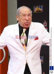 Mel Brooks odcisnął swoje dłonie i stopy