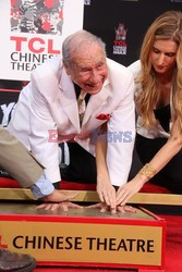 Mel Brooks odcisnął swoje dłonie i stopy