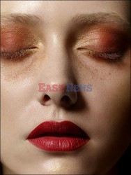 Beauty - Niecodzienny make up - August Image