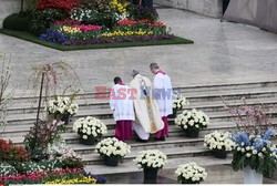 Papież Franciszek wygłasza orędzie Urbi et Orbi