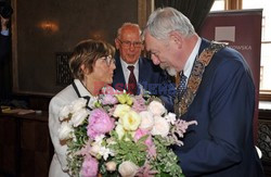 Opera Krakowska i Sobieslaw Zasada z Medalami Cracoviae Merenti