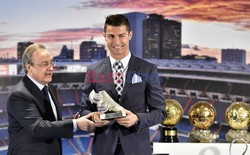 Cristiano Ronaldo z trofeum najlepszego strzelca Realu Madryt