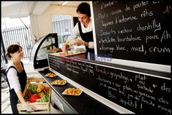 Paryskie food trucki - Le Figaro