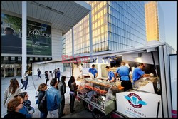 Paryskie food trucki - Le Figaro