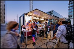 Paryskie food trucki - Le Figaro