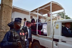 Papież Franciszek pielgrzymuje do Afryki