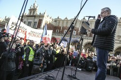 Manifestacja KOD w Krakowie