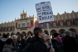 Manifestacja KOD w Krakowie