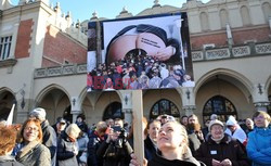 Manifestacja KOD w Krakowie