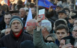 Manifestacja KOD w Krakowie