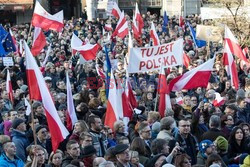 Manifestacja KOD w Krakowie