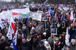 Demonstracja KOD w obronie Lecha Wałęsy w Warszawie