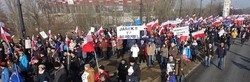 Demonstracja KOD w obronie Lecha Wałęsy w Warszawie