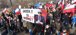 Demonstracja KOD w obronie Lecha Wałęsy w Warszawie