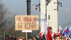 Demonstracja KOD w obronie Lecha Wałęsy w Warszawie