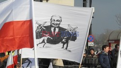 Demonstracja KOD w obronie Lecha Wałęsy w Warszawie