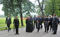 Komisja Watykańska i BOR na Błoniach Krakowskich