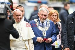 ŚDM 2016 - Papiez podróżuje tramwajem - Przekazanie kluczy do bram Krakowa