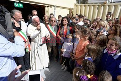 Spontaniczna wizyta Papieża Franciszka w Amatrice i Accumoli