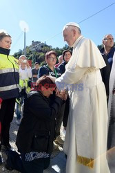 Spontaniczna wizyta Papieża Franciszka w Amatrice i Accumoli