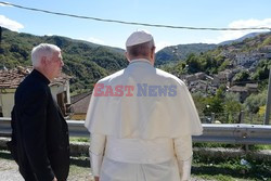 Spontaniczna wizyta Papieża Franciszka w Amatrice i Accumoli