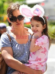 Katie Holmes z Suri