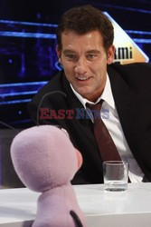 Clive Owen w hiszpańskiej telewizji