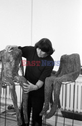 Magdalena Abakanowicz i jej rzeźby