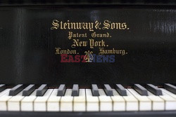 Odrestaurowywanie pianin Steinway & Sons - Redux