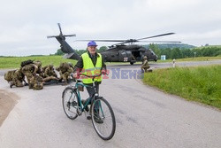 Ćwiczenia wojskowe NATO na Litwie - Eyevine