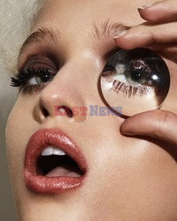 Beauty - Precyzyjny make-up - August Image