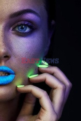 Uroda - Fluorescencyjny makijaż - August Image