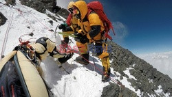 Śmierć alpinisty Goutama Ghosha na Mount Evereście - NYT