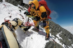 Śmierć alpinisty Goutama Ghosha na Mount Evereście - NYT