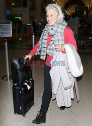 Helen Mirren na lotnisku