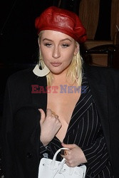 Christina Aguilera w czerwonym berecie