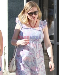 Kirsten Dunst w sukience w kwiaty