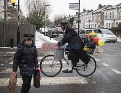 Londyńscy Żydzi obchodzą święto Purim - Eyevine