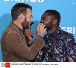 Joel Edgerton i David Oyelowo drapią się po brodach