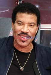 Lionel Richie odciska swoje dłonie i stopy