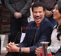 Lionel Richie odciska swoje dłonie i stopy