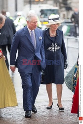 Brytyjska rodzina królewska i goście w Westminister Abbey