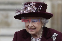 Brytyjska rodzina królewska i goście w Westminister Abbey